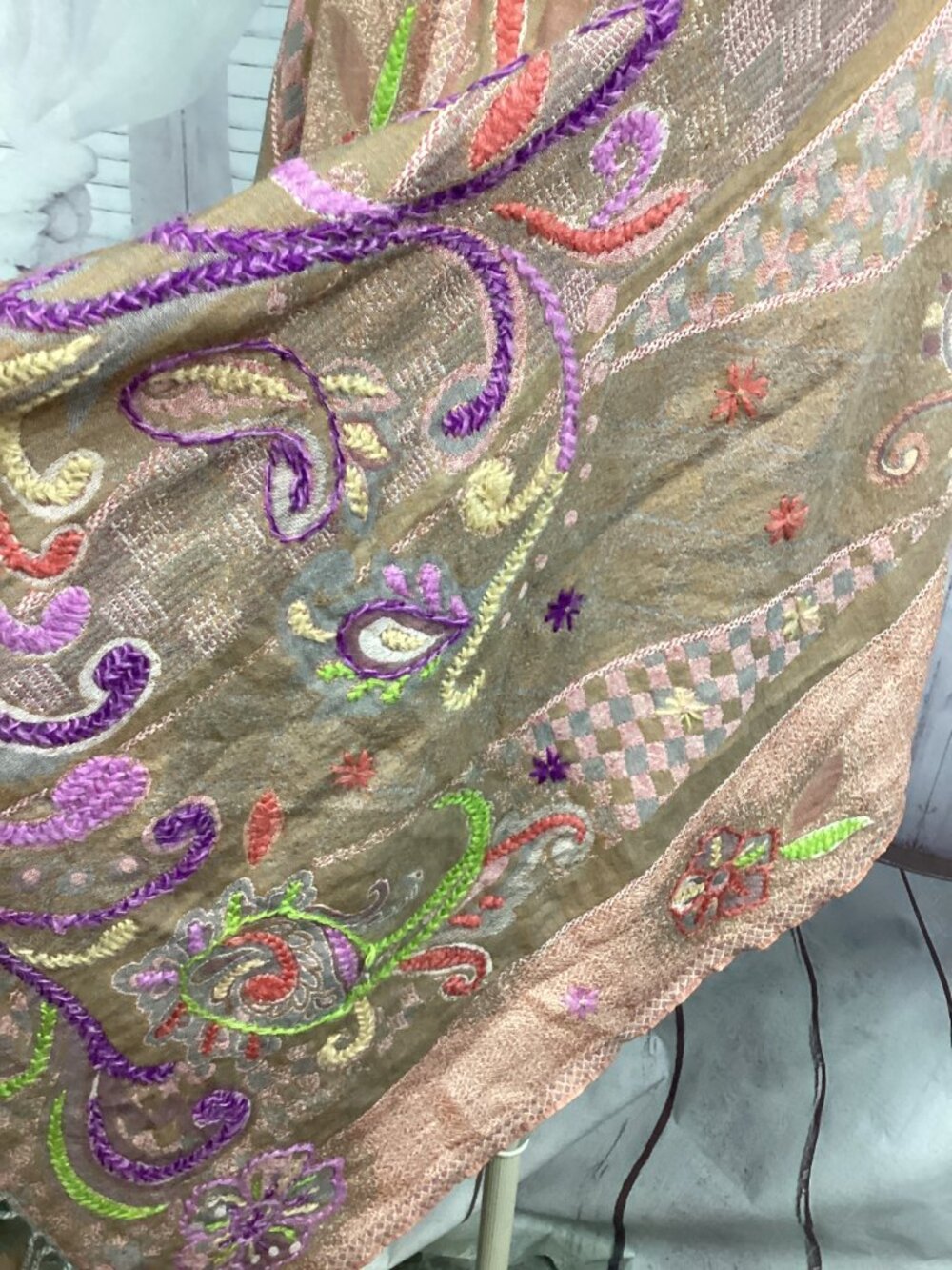 Embroidered Paisley Shawl Wrap with Fox Fur Trim and Tassels - Picture 11 of 13
